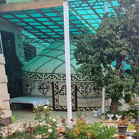 Geshouseaselbarskoon Hotel Екстериор снимка