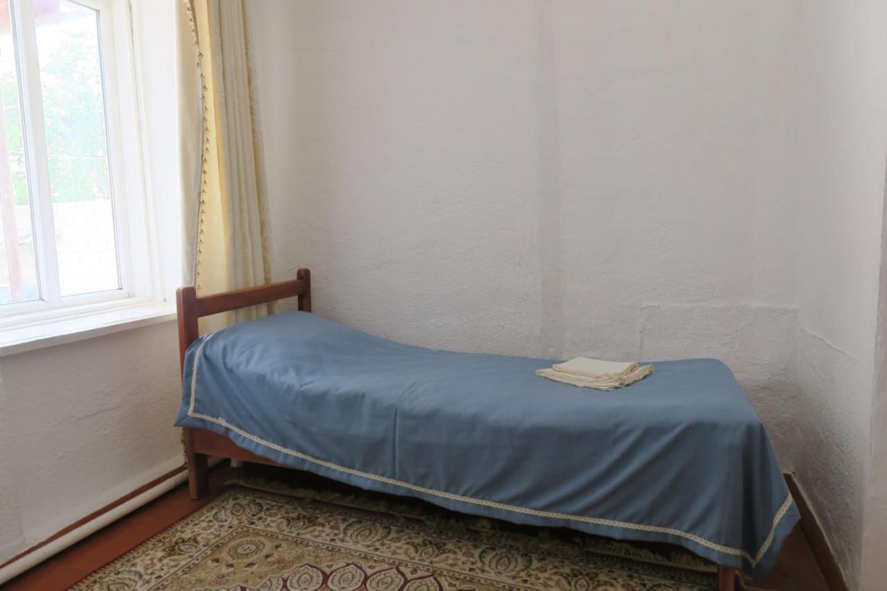 Geshouseaselbarskoon Hotel Екстериор снимка