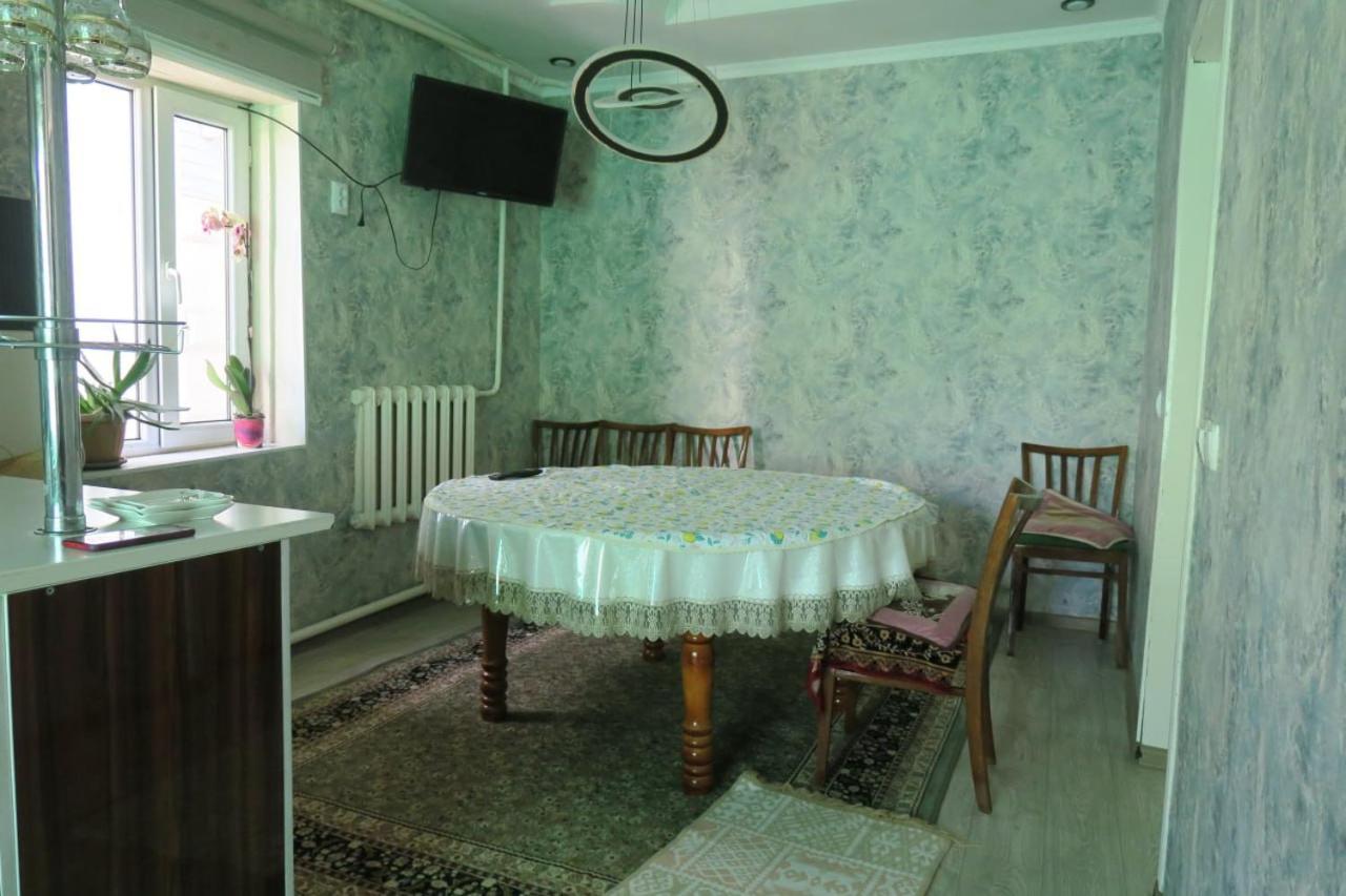 Geshouseaselbarskoon Hotel Екстериор снимка